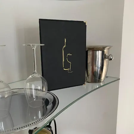 Eur Centro Lux Con Camino 아파트 *