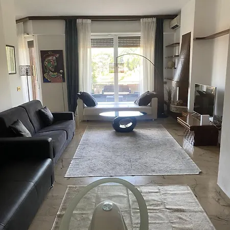 Eur Centro Lux Con Camino 아파트 *